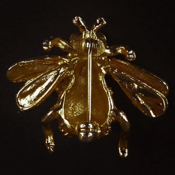 Bee Pin - Picture 2 of 3